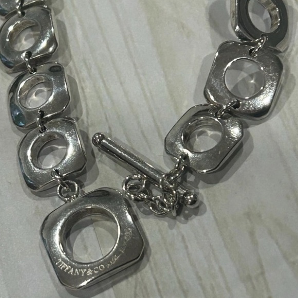 Authentic Tiffany & Co. 925 Sterling Silver Square Cushion Toggle Link Necklace - Picture 6 of 8